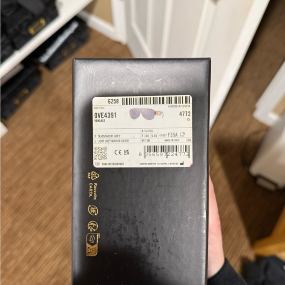 Versace Sunglassess - Picture 3 of 3